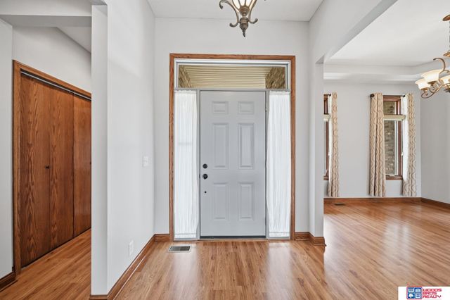 9403 S 28th Street, Lincoln, NE 68516