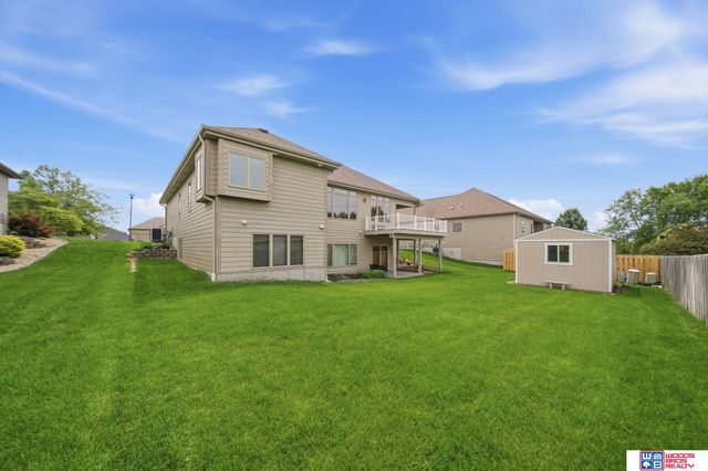 9403 S 28th Street, Lincoln, NE 68516