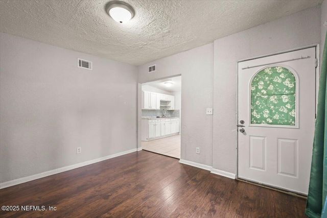 6601 CLEVELAND Road, Jacksonville, FL 32209