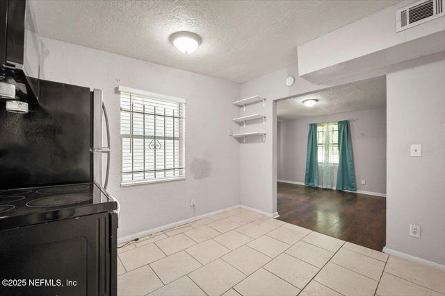 6601 CLEVELAND Road, Jacksonville, FL 32209