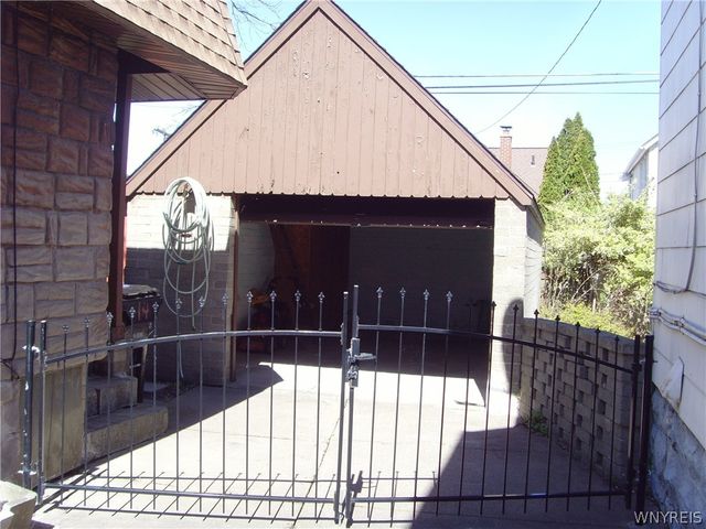 14 Vulcan Street, Tonawanda, NY 14207