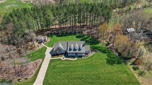 8939 New Hope Road, Denton, NC 27239