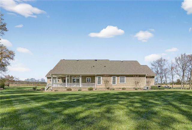 8939 New Hope Road, Denton, NC 27239