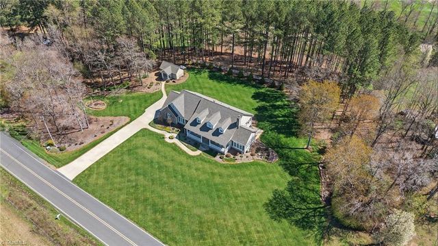 8939 New Hope Road, Denton, NC 27239