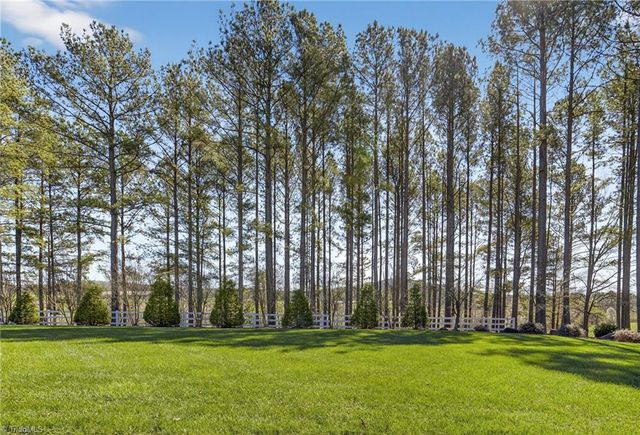 8939 New Hope Road, Denton, NC 27239