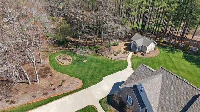 8939 New Hope Road, Denton, NC 27239