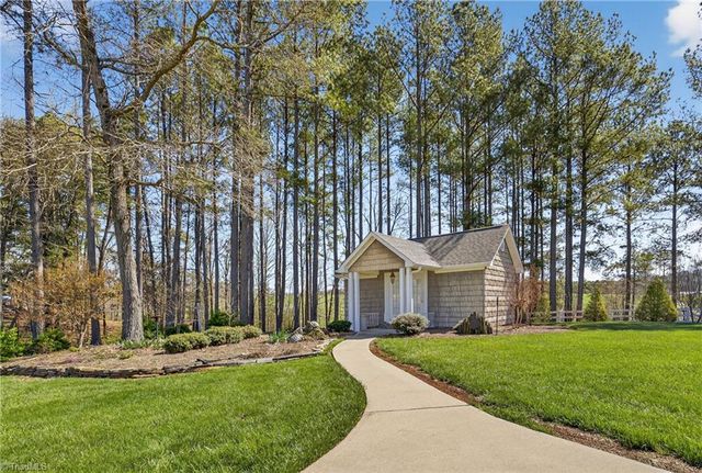 8939 New Hope Road, Denton, NC 27239