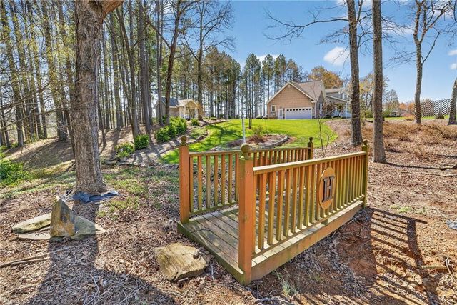 8939 New Hope Road, Denton, NC 27239