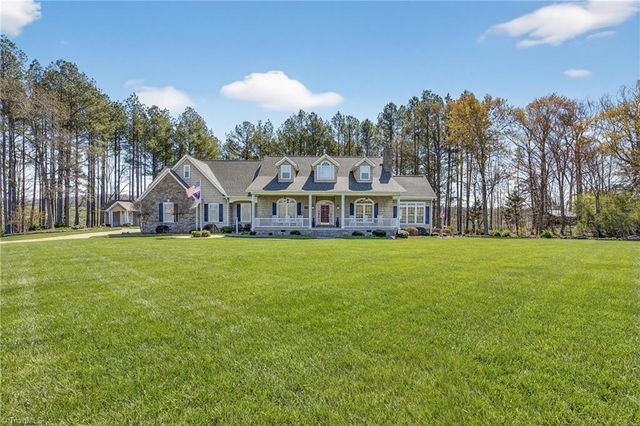 8939 New Hope Road, Denton, NC 27239