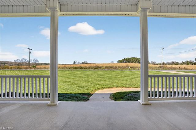 8939 New Hope Road, Denton, NC 27239