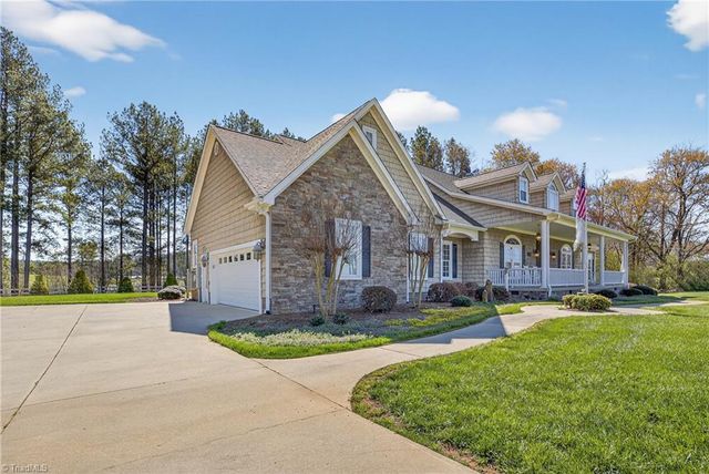 8939 New Hope Road, Denton, NC 27239