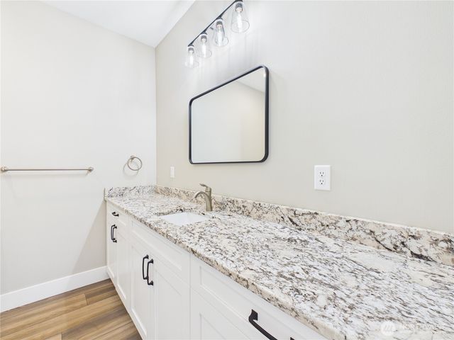 925 N Macaw Avenue, East Wenatchee, WA 98802