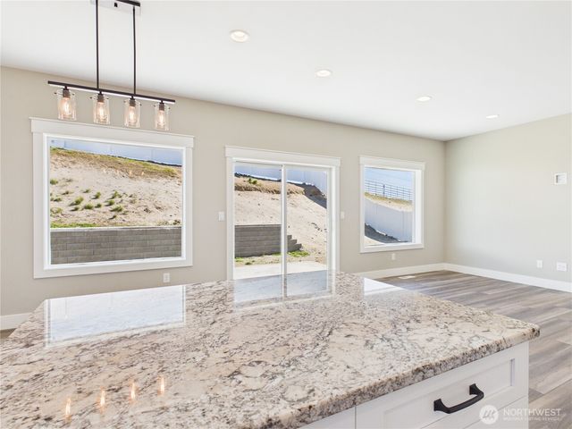 925 N Macaw Avenue, East Wenatchee, WA 98802