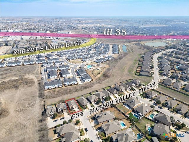 634 Blossom Valley Stream, Buda, TX 78610