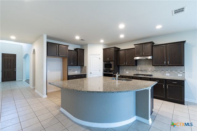 634 Blossom Valley Stream, Buda, TX 78610