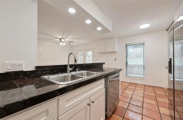 6637 Valleyside RD, Austin, TX 78731