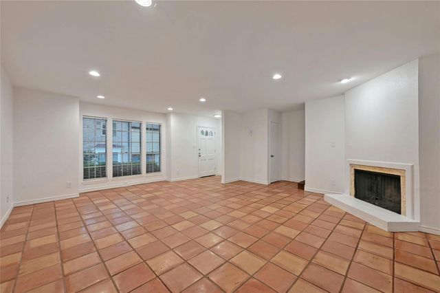 6637 Valleyside RD, Austin, TX 78731