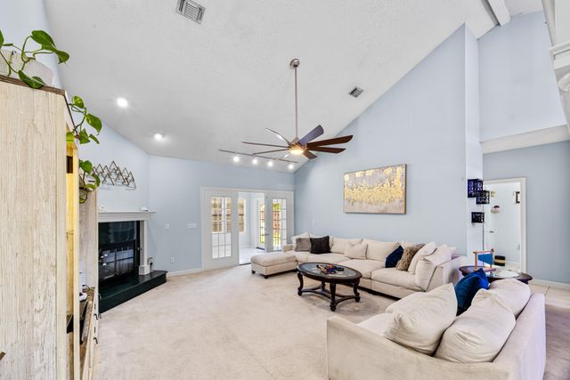 2809 Lee Trevino Court, Shalimar, FL 32579