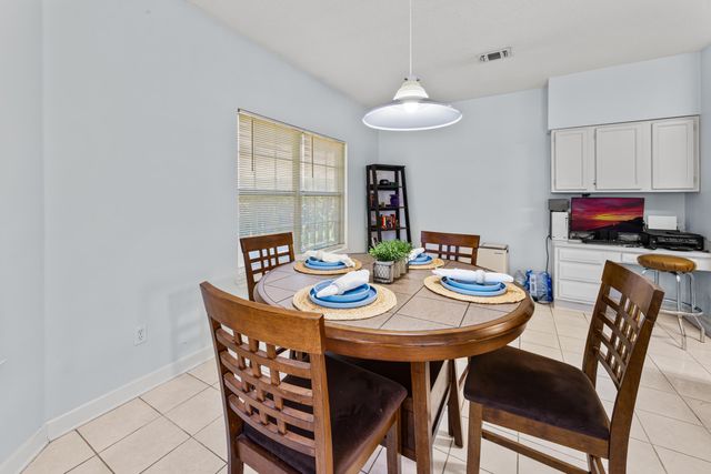 2809 Lee Trevino Court, Shalimar, FL 32579