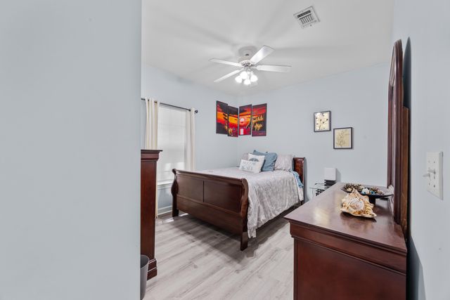 2809 Lee Trevino Court, Shalimar, FL 32579