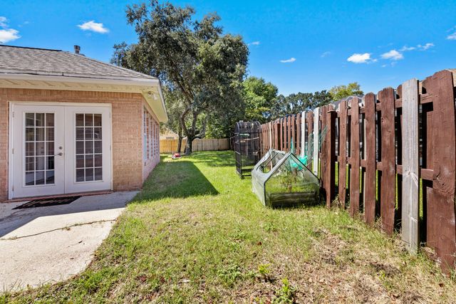 2809 Lee Trevino Court, Shalimar, FL 32579