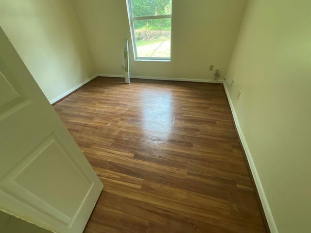 1002 SW Romaine Lane, Port St Lucie, FL 34953