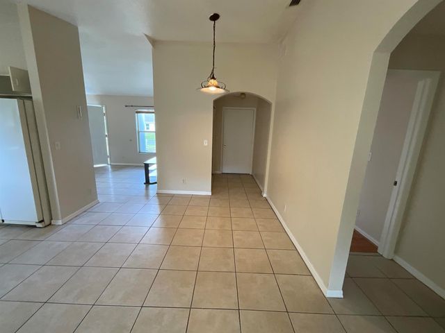 1002 SW Romaine Lane, Port St Lucie, FL 34953