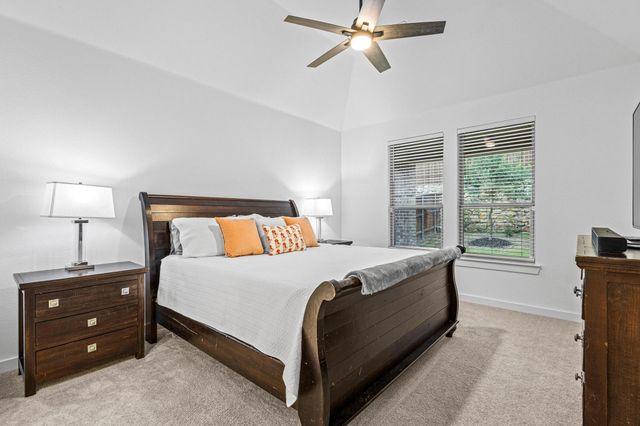 3952 Oak Creek Circle, Denison, TX 75020