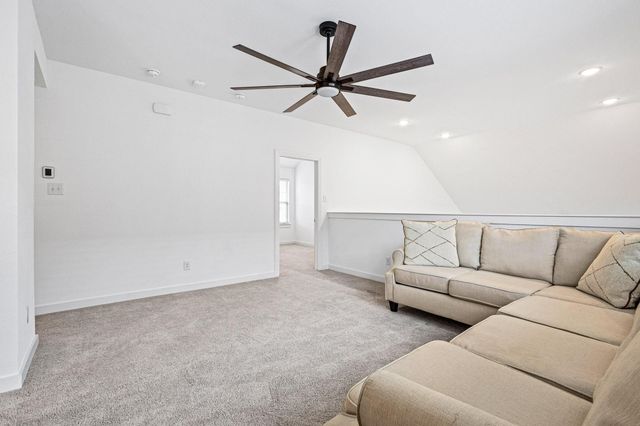 3952 Oak Creek Circle, Denison, TX 75020