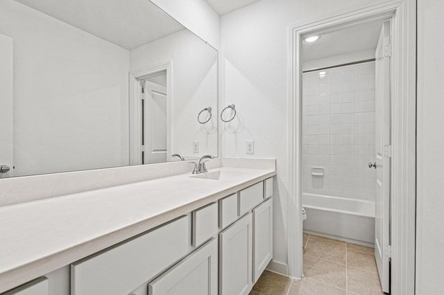 3952 Oak Creek Circle, Denison, TX 75020