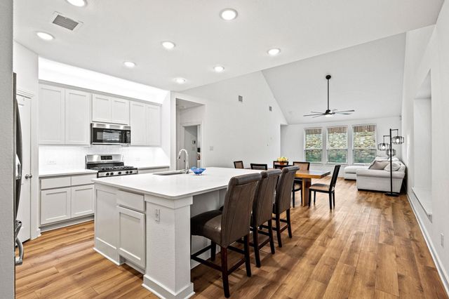 3952 Oak Creek Circle, Denison, TX 75020