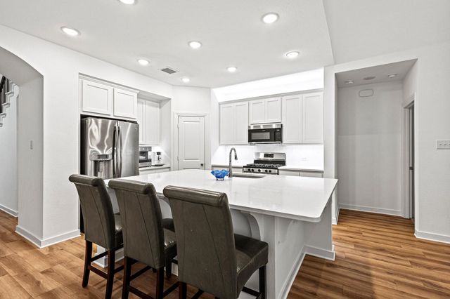 3952 Oak Creek Circle, Denison, TX 75020