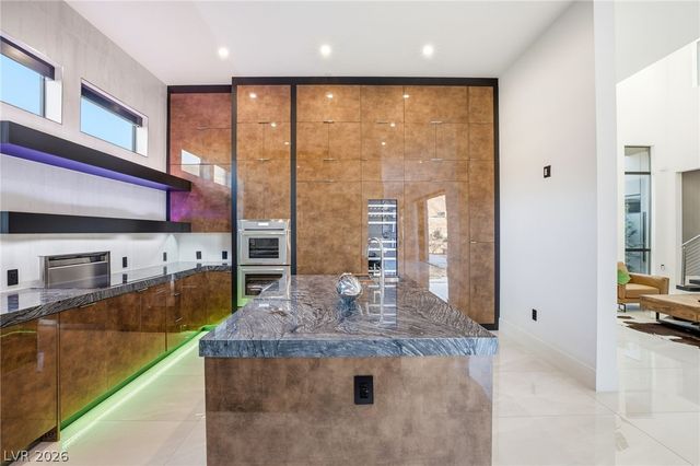 14 SANCTUARY PEAK Court, Henderson, NV 89012