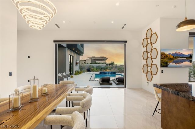 14 SANCTUARY PEAK Court, Henderson, NV 89012