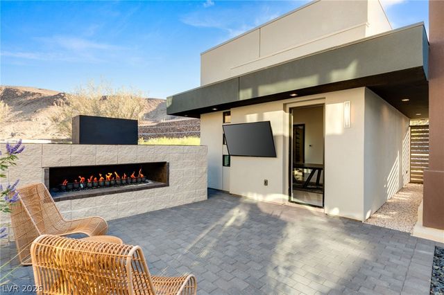 14 SANCTUARY PEAK Court, Henderson, NV 89012