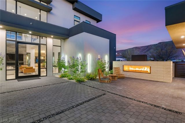 14 SANCTUARY PEAK Court, Henderson, NV 89012