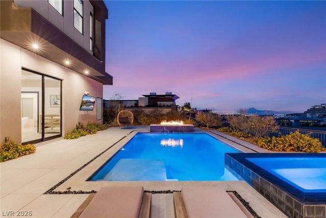 14 SANCTUARY PEAK Court, Henderson, NV 89012