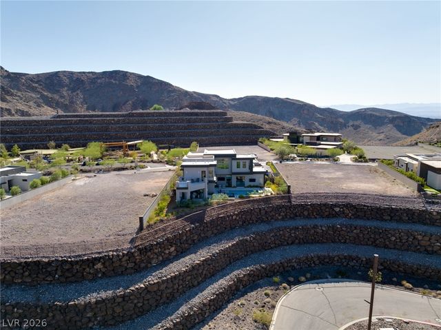 14 SANCTUARY PEAK Court, Henderson, NV 89012