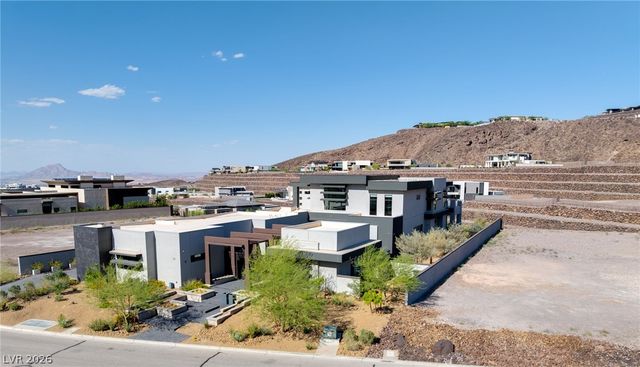 14 SANCTUARY PEAK Court, Henderson, NV 89012