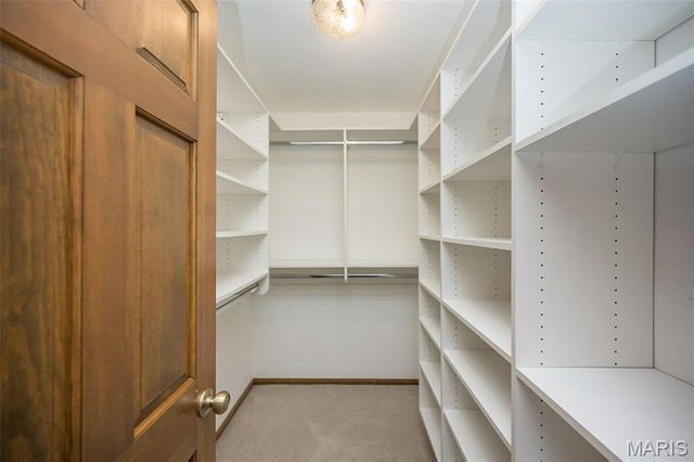 6843 Coffee Springs Drive S, St Louis, MO 63129