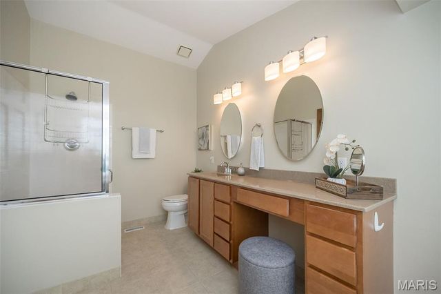 6843 Coffee Springs Drive S, St Louis, MO 63129