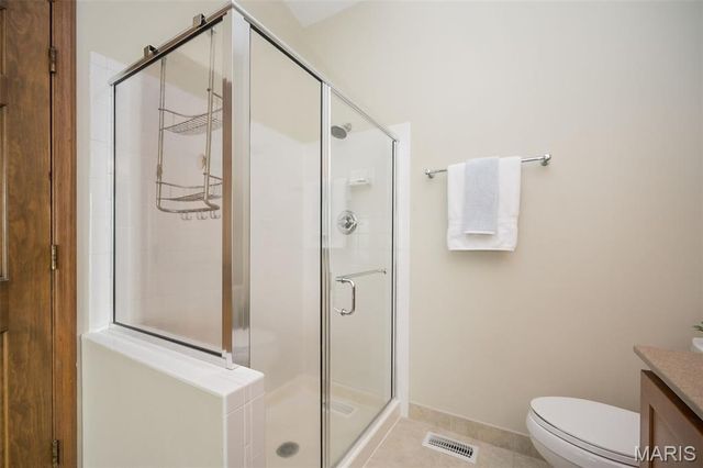 6843 Coffee Springs Drive S, St Louis, MO 63129