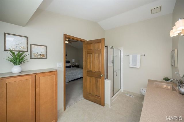 6843 Coffee Springs Drive S, St Louis, MO 63129