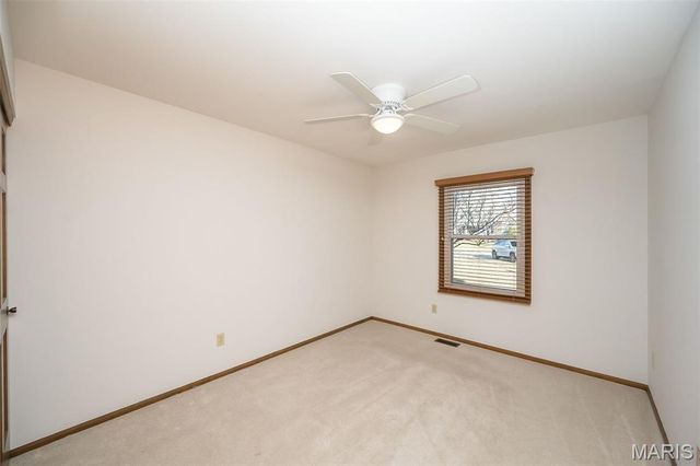 6843 Coffee Springs Drive S, St Louis, MO 63129