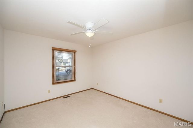 6843 Coffee Springs Drive S, St Louis, MO 63129