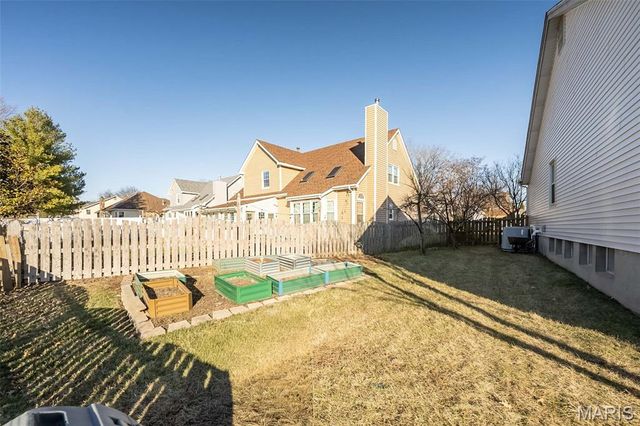 6843 Coffee Springs Drive S, St Louis, MO 63129