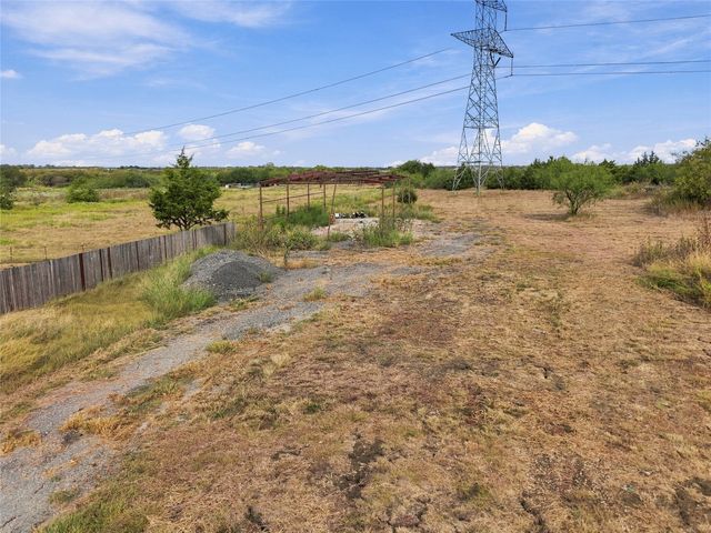 18525 County Road 620, Venus, TX 76084