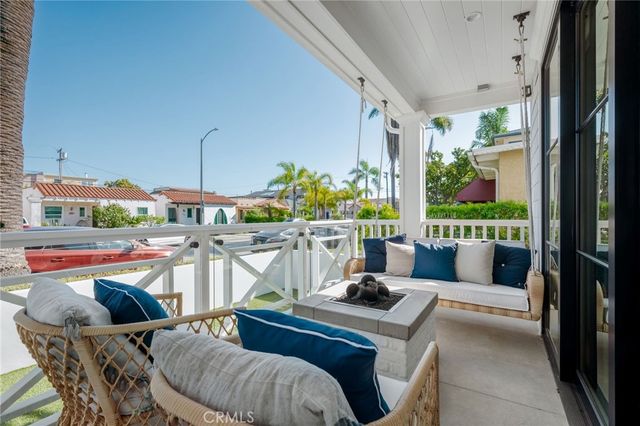 153 Granada Avenue, Long Beach, CA 90803