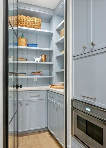 153 Granada Avenue, Long Beach, CA 90803