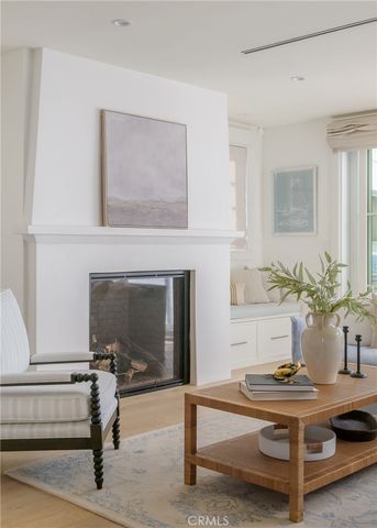 153 Granada Avenue, Long Beach, CA 90803